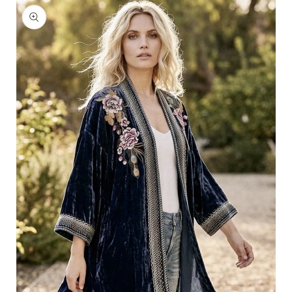 Johnny Was Quito Velvet Silk Navy Blue Kimono Duster Peacock Embroidered Sz S - Picture 3 of 16
